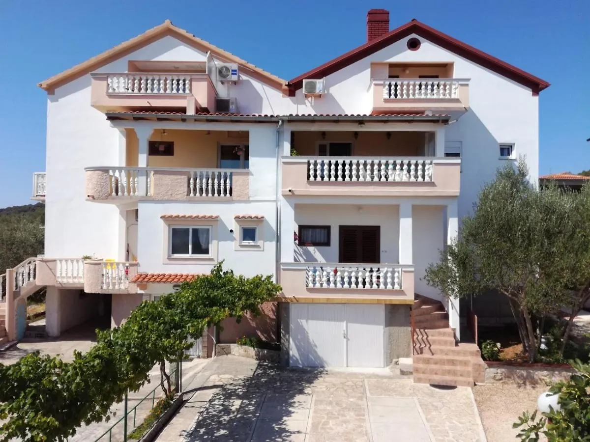 Apartments With A Parking Space Kukljica, Ugljan - 8237 0*, Kukljica Κροατία
